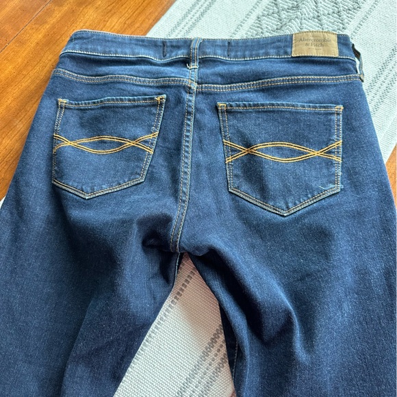 Abercrombie & Fitch Skinny Jeans - Picture 3 of 8
